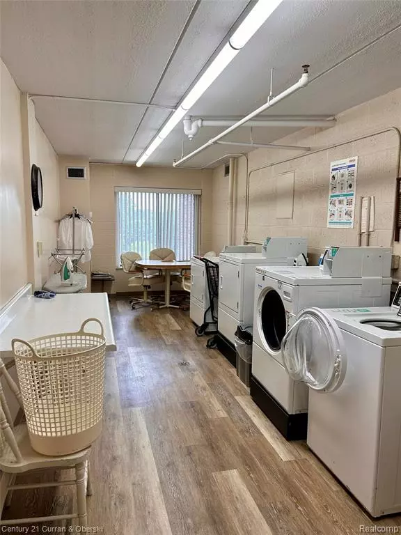 Dearborn, MI 48124,21800 Morley Avenue