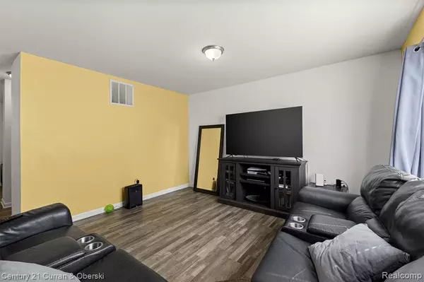 Ypsilanti, MI 48198,1659 Greenway Drive