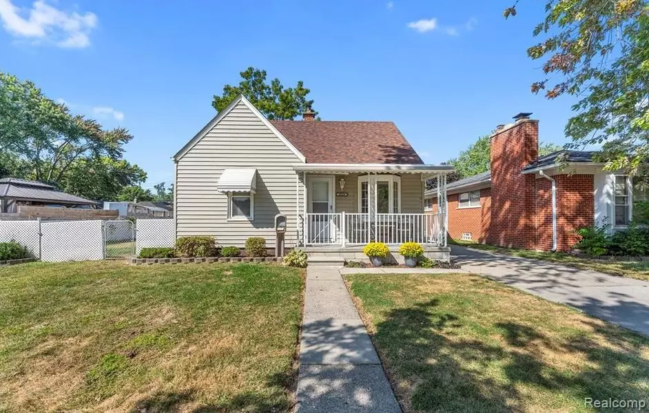 4924 Huron Street, Dearborn Heights, MI 48125