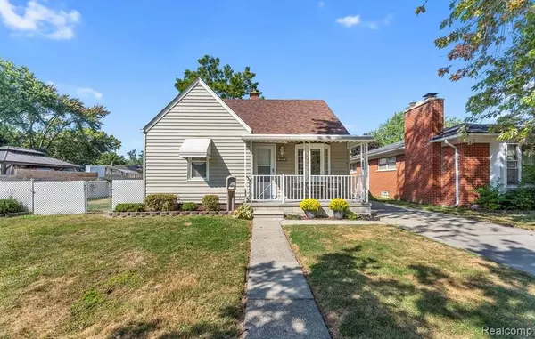 4924 Huron Street, Dearborn Heights, MI 48125