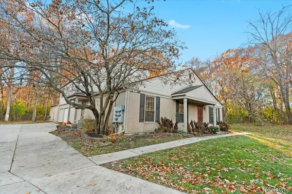 Waterford, MI 48328,3186 Hidden Trail