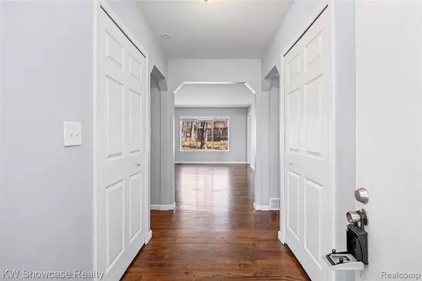 Southfield, MI 48075,20530 Secluded Lane