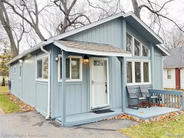 West Bloomfield, MI 48324,6768 Buckland Avenue