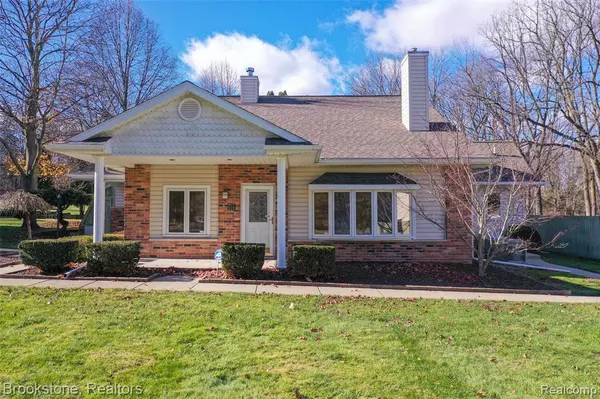 Fenton, MI 48430,614 S East Street