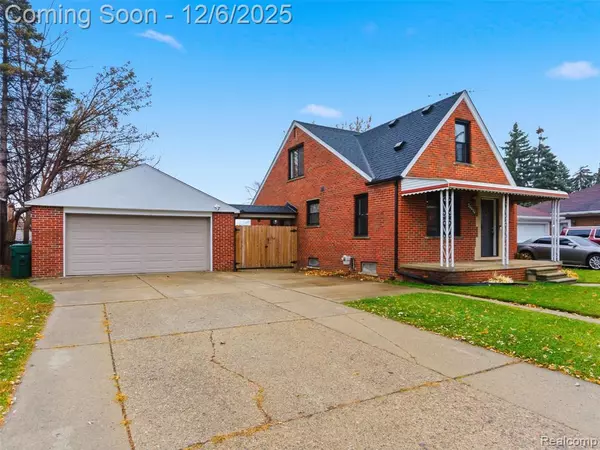 24826 Cushing Avenue, Eastpointe, MI 48021