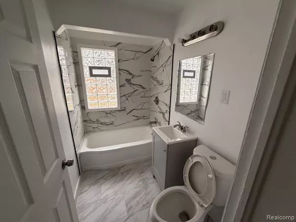 Detroit, MI 48224,19708 McCormick Street