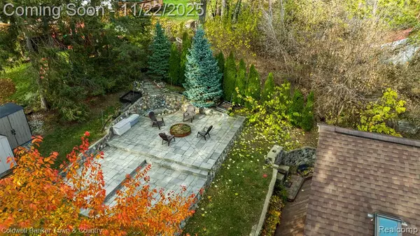 Brighton, MI 48116,8160 Halfway Drive