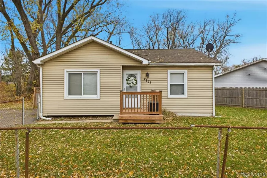 2878 N Williams Lake Road, Addison, MI 48329