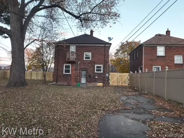 Detroit, MI 48213,5959 Newport Street