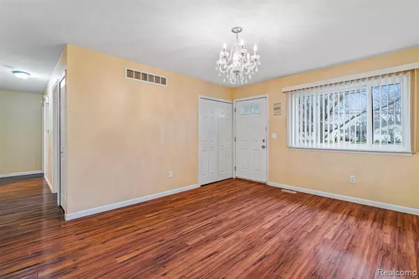 Sterling Heights, MI 48310,37258 Carpathia Boulevard