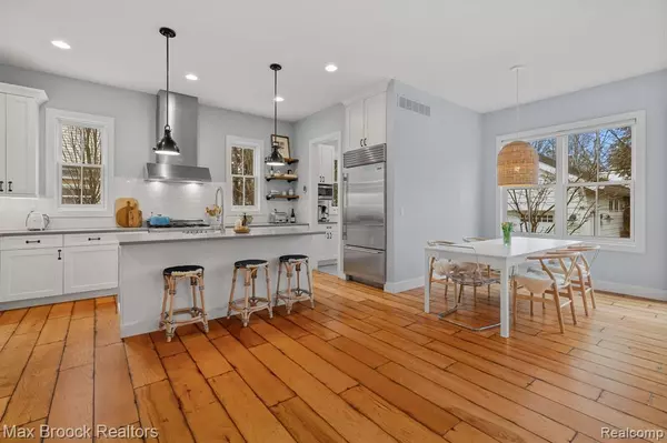 Birmingham, MI 48009,911 S BATES Street