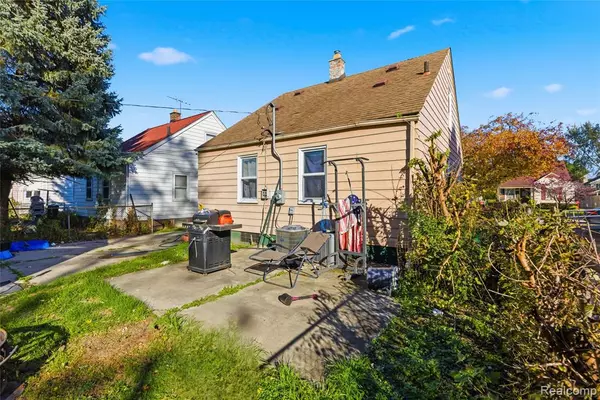 Eastpointe, MI 48021,23809 Normandy Avenue