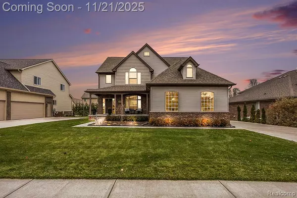 856 W Bay Shore Drive, Oxford, MI 48371