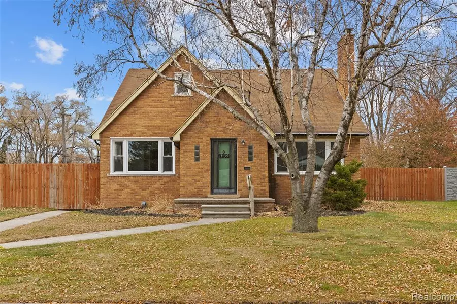 3135 Los Angeles Avenue, Warren, MI 48091