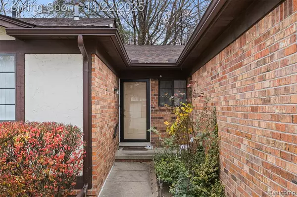 Warren, MI 48091,25029 Joanne Smith Drive