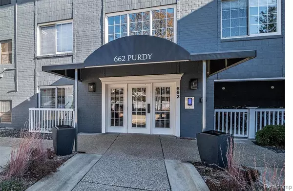 662 Purdy Street, Birmingham, MI 48009