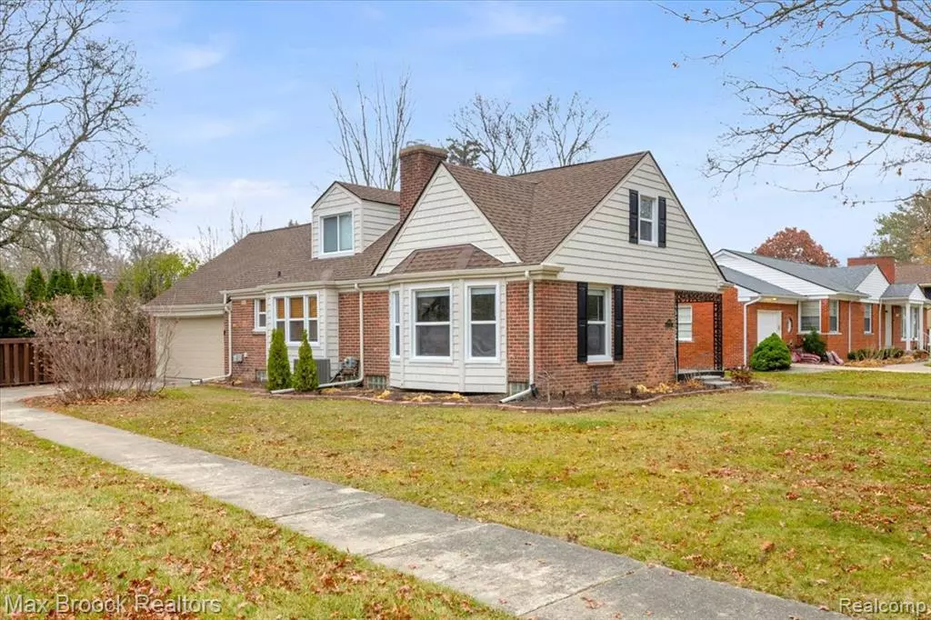 Lathrup Village, MI 48076,18560 Wiltshire Boulevard