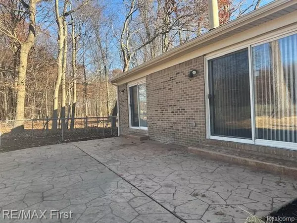 Canton, MI 48188,1476 Fairfax Drive