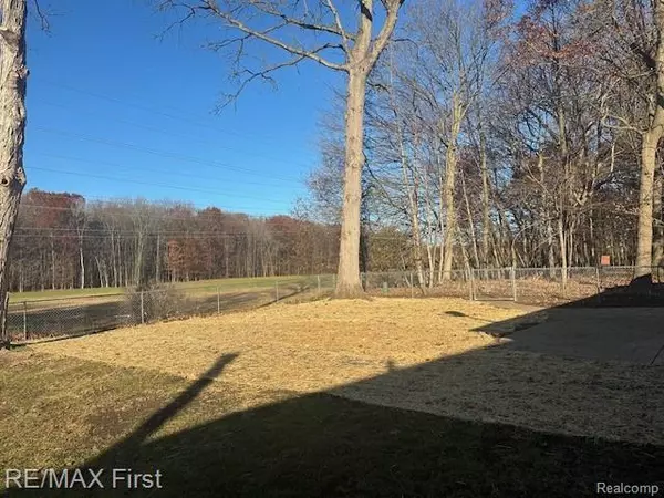 Canton, MI 48188,1476 Fairfax Drive