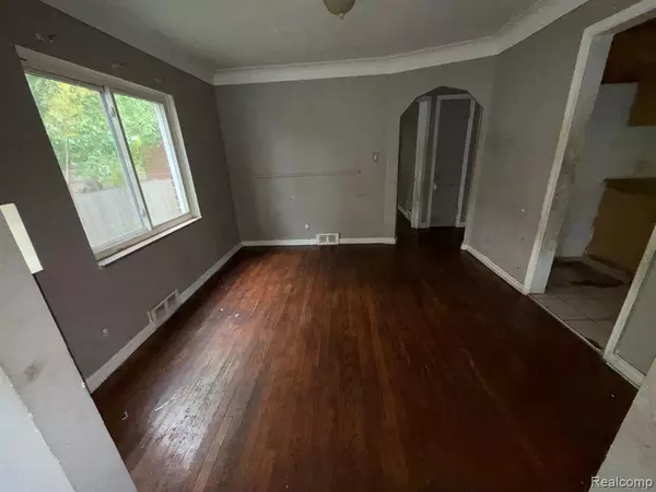 Detroit, MI 48235,16636 Ardmore Street