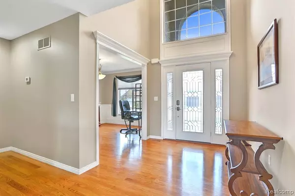 Macomb, MI 48042,52142 Pawnee Drive