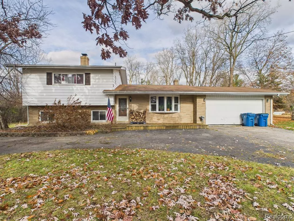 Grand Blanc, MI 48507,1256 W Rowland Street