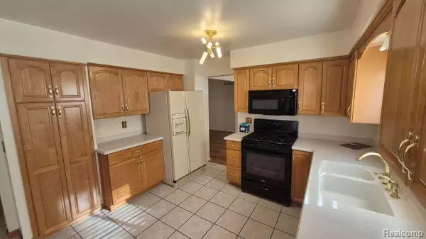 Canton, MI 48188,42455 Bishop Road