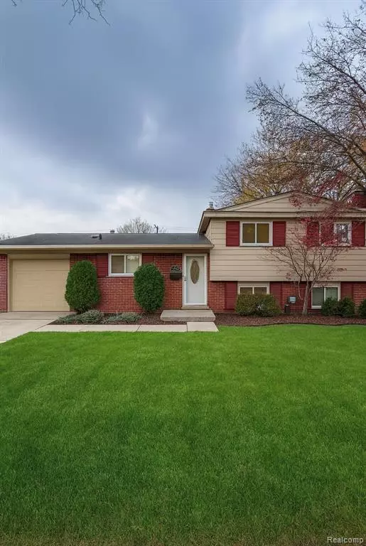 14651 Fairway Street, Livonia, MI 48154