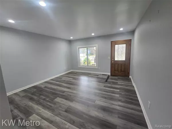 Sterling Heights, MI 48312,14041 Brougham Drive