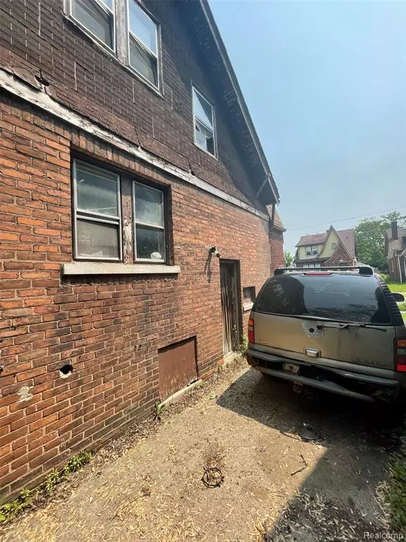 Detroit, MI 48238,15789 Kentucky Street