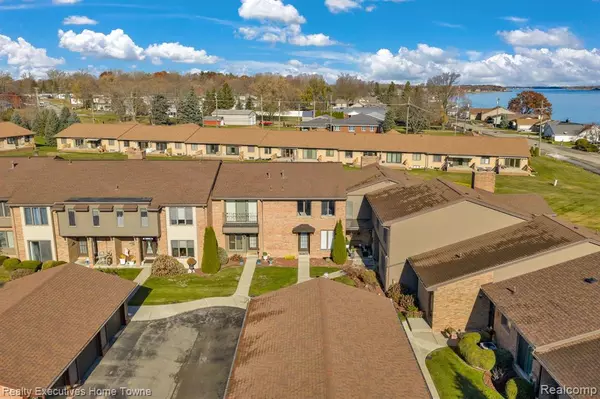 Marysville, MI 48040,2500 River Apt 55 Road