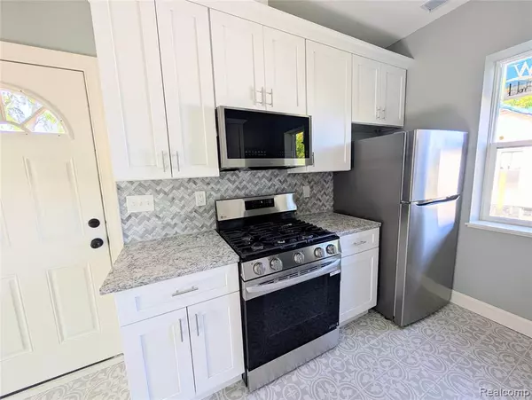 Detroit, MI 48211,7377 Melrose Street