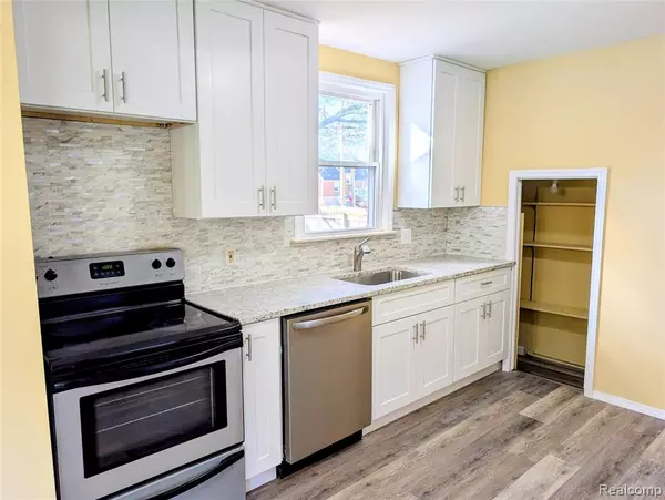 Garden City, MI,31973 Brown Street