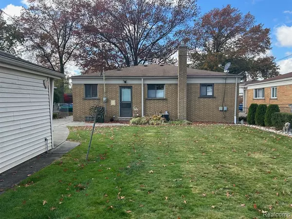 Saint Clair Shores, MI 48081,28806 Jane Street