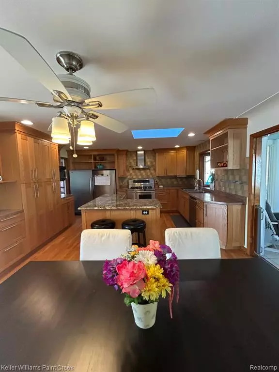 Rochester Hills, MI 48306,176 Perrydale Street