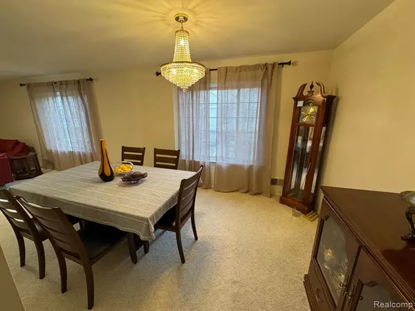 Southfield, MI 48076,30212 Southfield Road