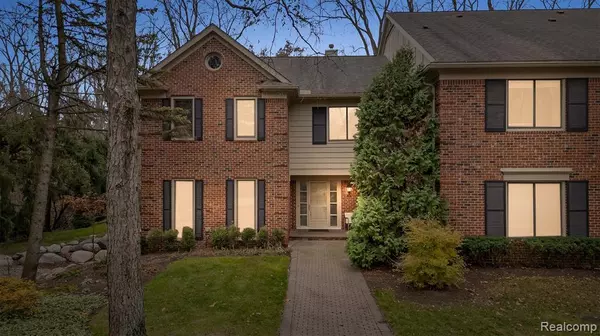 63 Barden Court, Bloomfield Hills, MI 48304