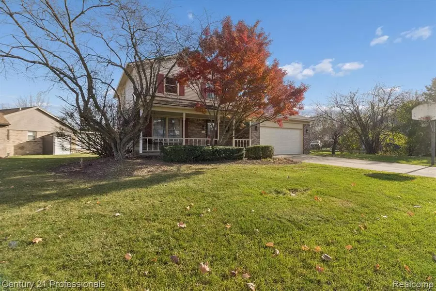 16550 Huff Street, Livonia, MI 48154