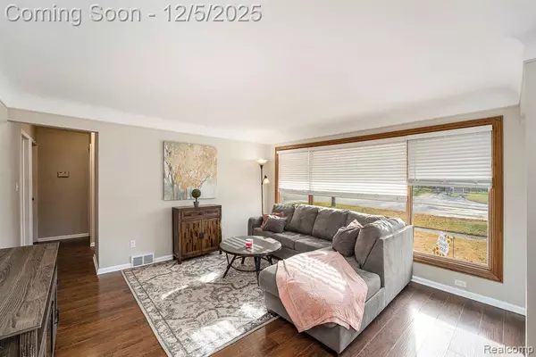 Livonia, MI 48150,34950 W Chicago Street