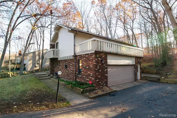 Clarkston, MI 48348,4993 Tiohero Boulevard