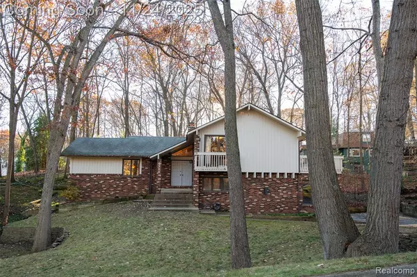 Clarkston, MI 48348,4993 Tiohero Boulevard