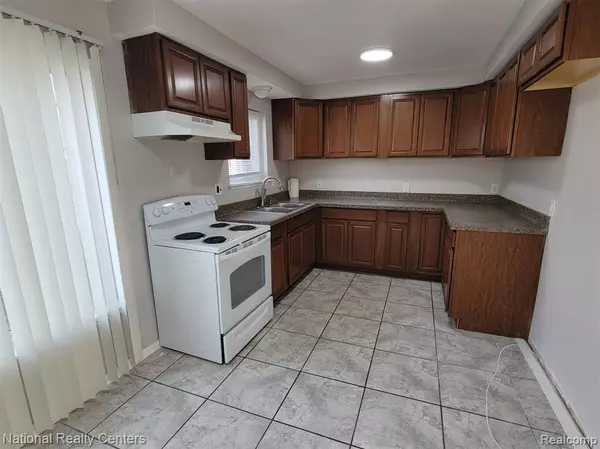 Warren, MI 48092,4661 Reader Drive