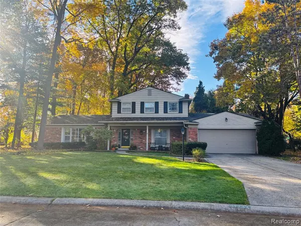 Clinton Twp, MI 48036,37243 Maple Leaf Court