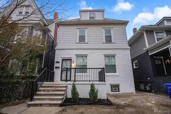 427 Melbourne, Detroit, MI 48202