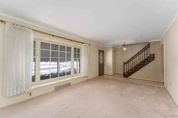 Southfield, MI 48076,30190 Northgate Drive