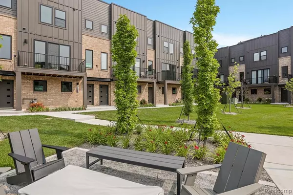 Detroit, MI 48207,1056 Hampton Circle