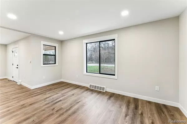 Clarkston, MI 48348,9398 Ortonville Road