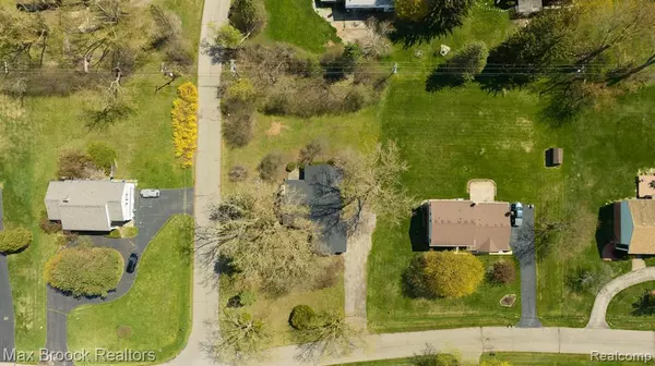 West Bloomfield, MI,6207 NICHOLAS Drive