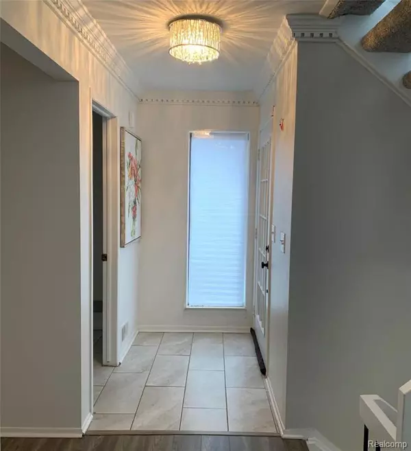 West Bloomfield, MI,5166 ROCK Run