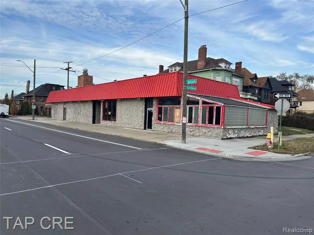 Detroit, MI 48202,8902 Second